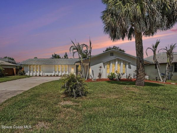 1042 Citrus Avenue NE, Palm Bay, FL 32905