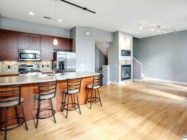 1213 Marcy Plaza, Omaha, NE 68108