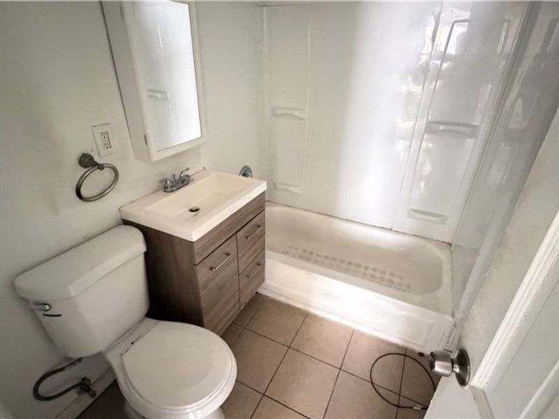 14901 Milverton Road, Cleveland, OH 44120 Photo 13