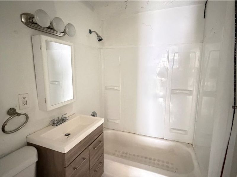 14901 Milverton Road, Cleveland, OH 44120 Photo 14