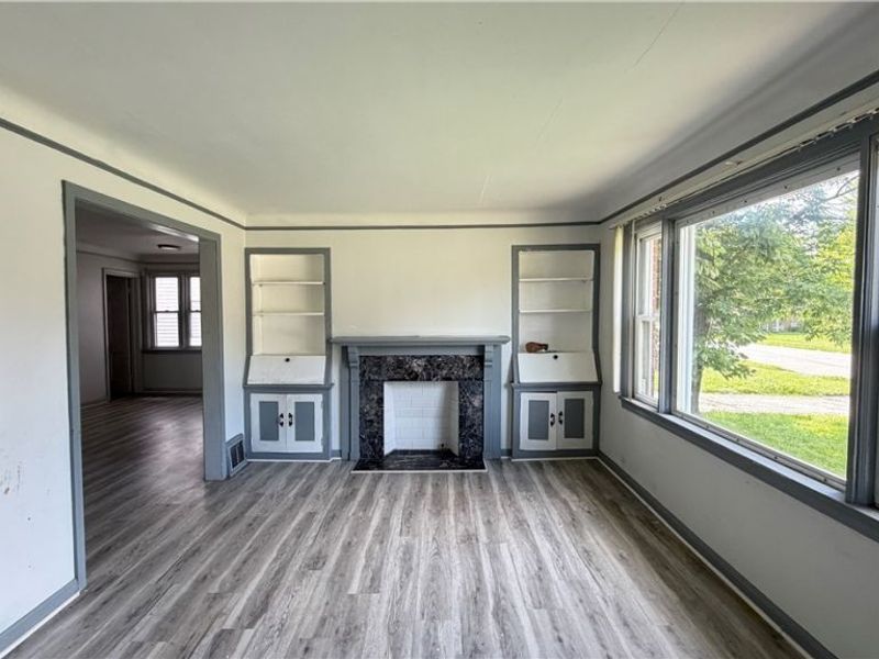 14901 Milverton Road, Cleveland, OH 44120 Photo 3