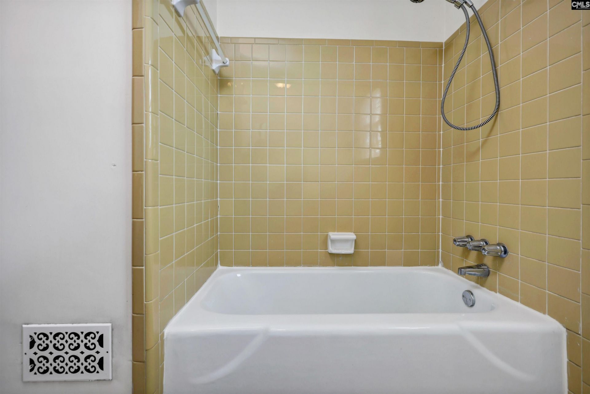 106 Hexham Circle  Photo 23