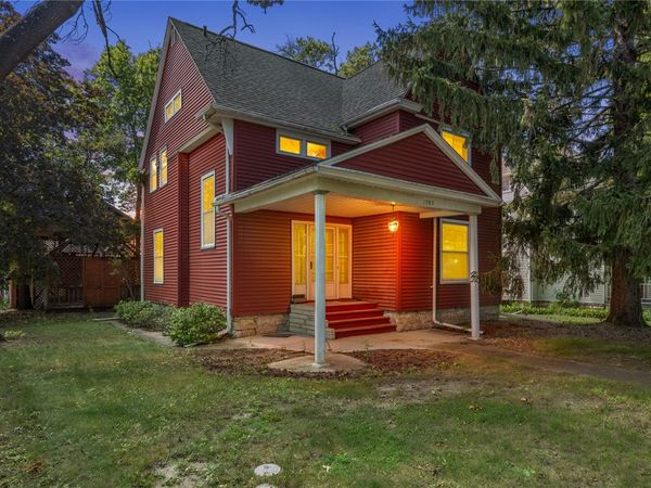 1985 8th Avenue, Marion, IA 52302
