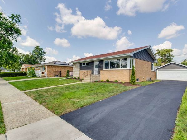 4929 W Randolph Street, Hillside, IL 60162
