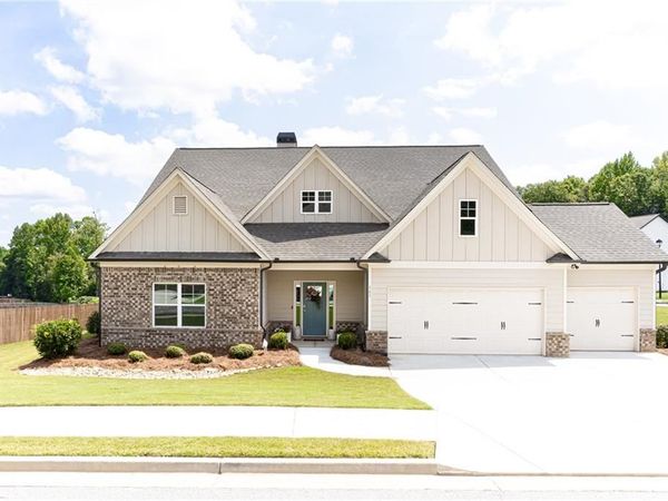161 Parkers Place, Hoschton, GA 30548