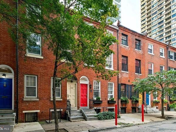 320 S JUNIPER STREET, PHILADELPHIA, PA 19107