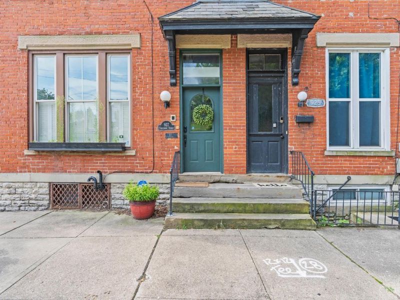 927 Paradrome Street, Unit 3, Cincinnati, OH 45202 Photo 4