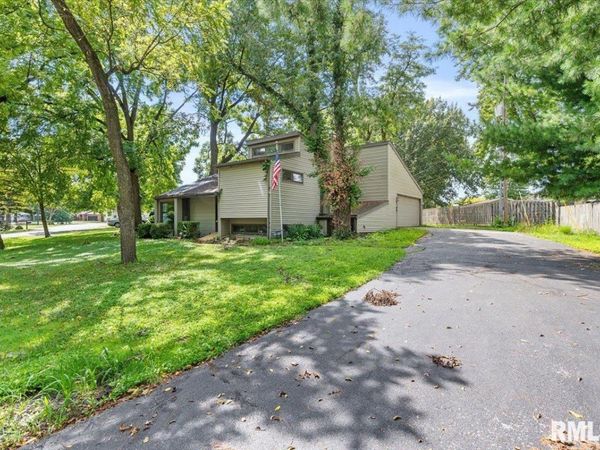 5 Mishawaka Drive, Rochester, IL 62563
