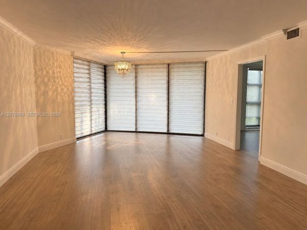 4000 Towerside Ter , Unit 304, Miami, FL 33138