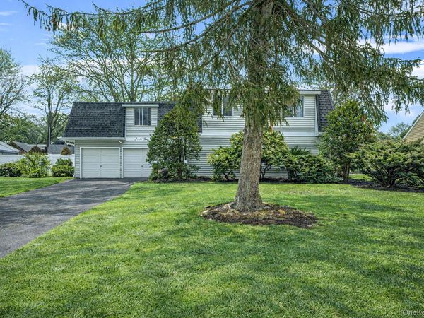 22 Meyer Lane , Medford, NY 11763