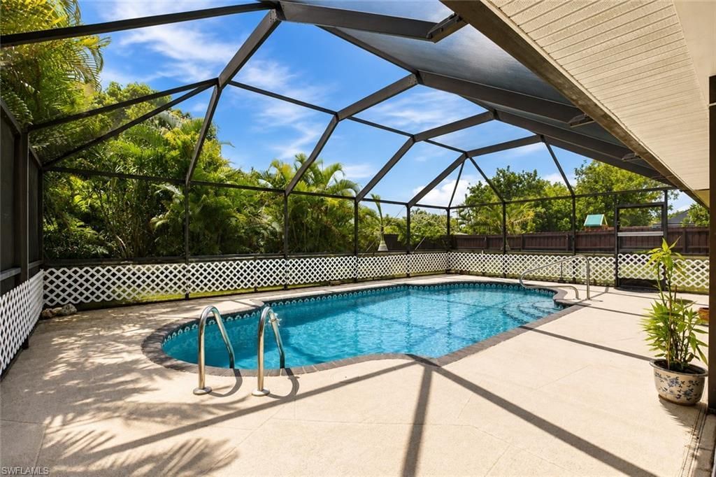 1114 NE Van Loon Ln, Cape Coral, FL 33909 Photo