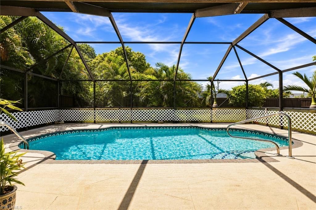 1114 NE Van Loon Ln, Cape Coral, FL 33909 Photo