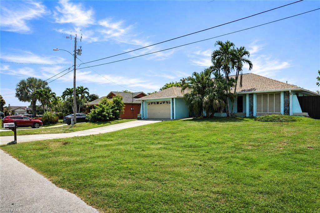 1114 NE Van Loon Ln, Cape Coral, FL 33909 Photo