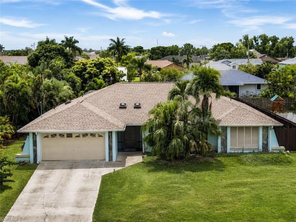 1114 NE Van Loon Ln, Cape Coral, FL 33909 Photo