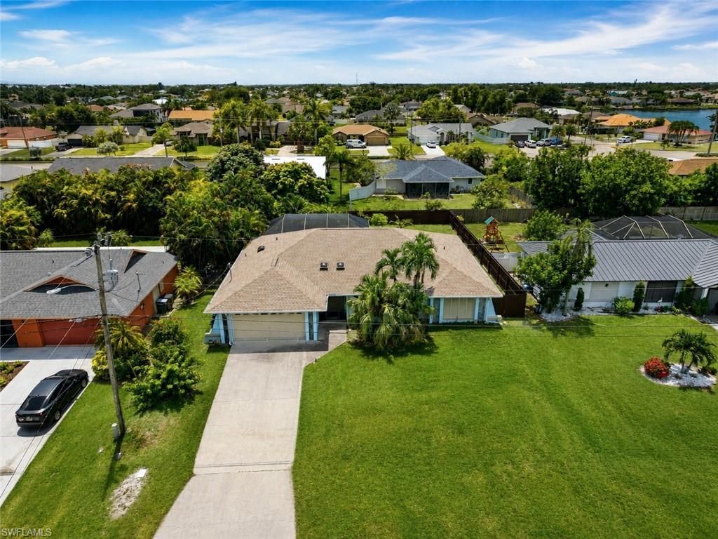 1114 NE Van Loon Ln, Cape Coral, FL 33909 Photo