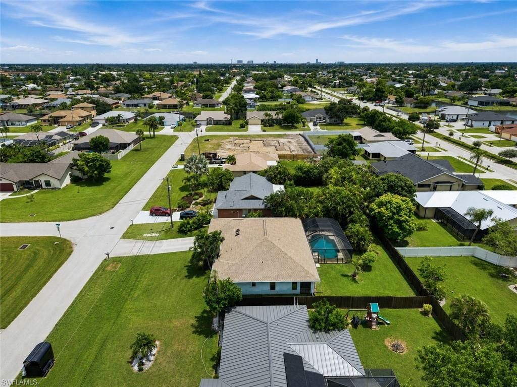 1114 NE Van Loon Ln, Cape Coral, FL 33909 Photo
