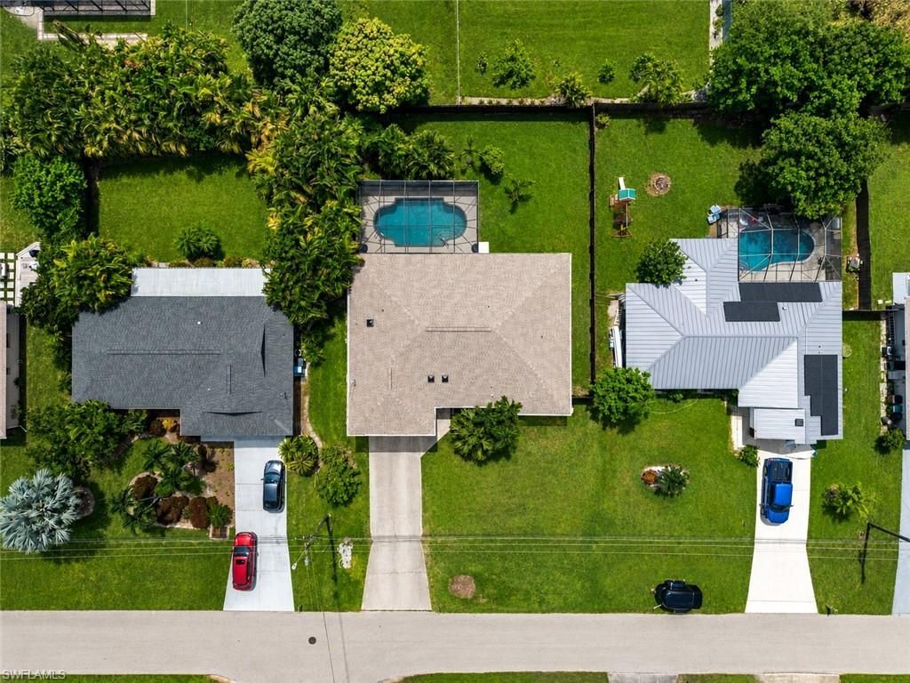 1114 NE Van Loon Ln, Cape Coral, FL 33909 Photo