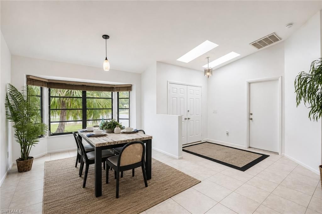 1114 NE Van Loon Ln, Cape Coral, FL 33909 Photo