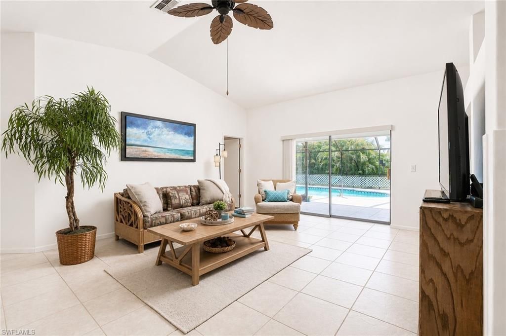 1114 NE Van Loon Ln, Cape Coral, FL 33909 Photo