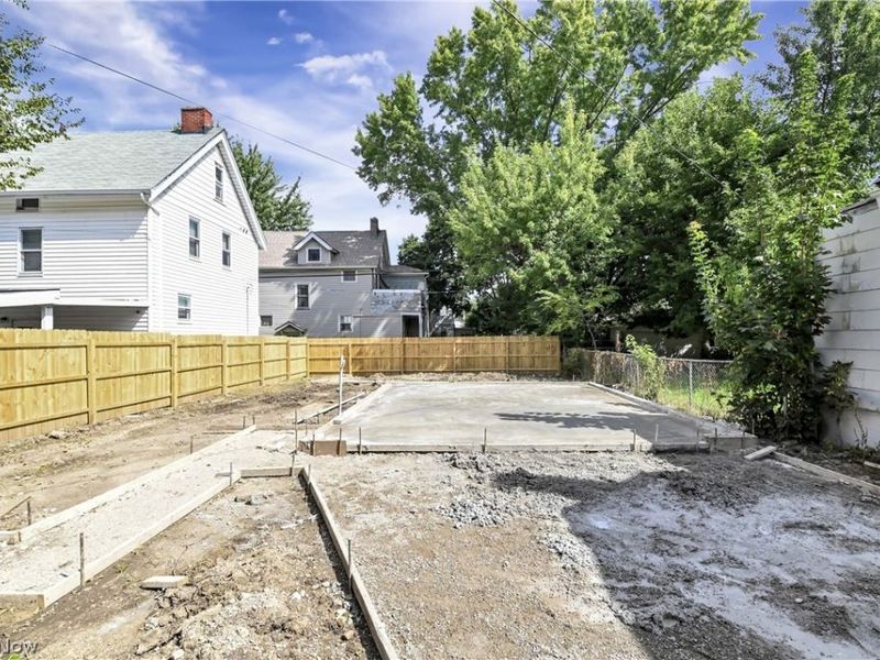 4114 Archwood Avenue, Cleveland, OH 44109 Photo 39