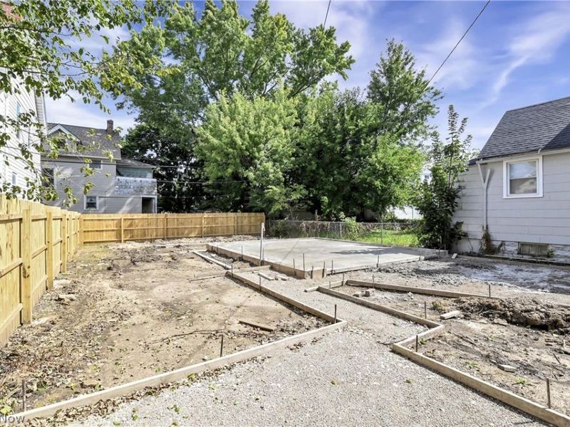 4114 Archwood Avenue, Cleveland, OH 44109 Photo 40