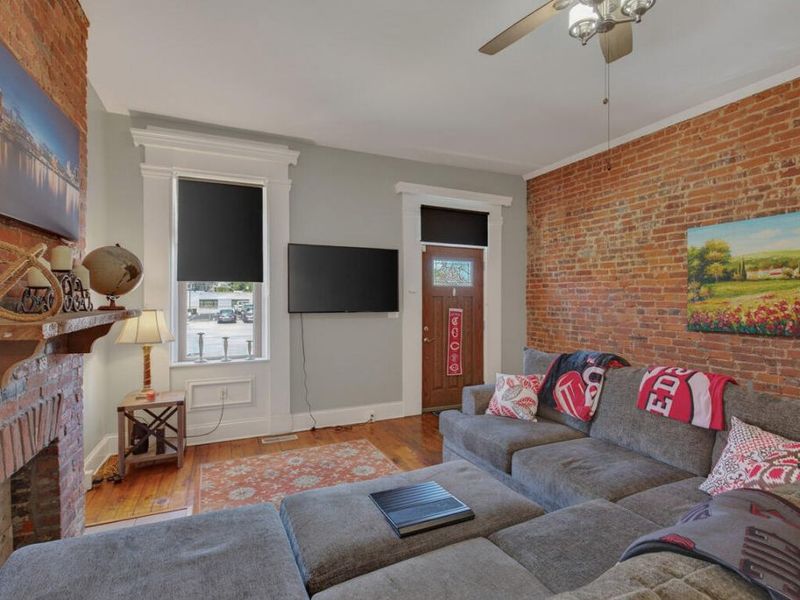 109 E 8th Street, Covington, KY 41011 Photo 2