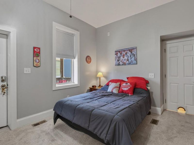 109 E 8th Street, Covington, KY 41011 Photo 9