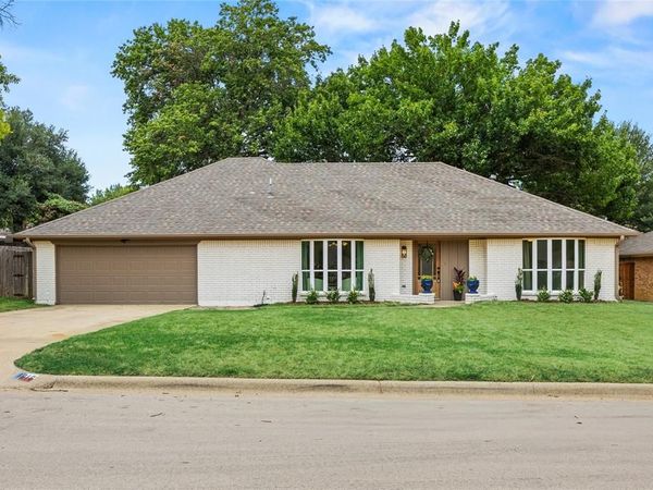 1816 Big Bend Drive, Grapevine, TX 76051
