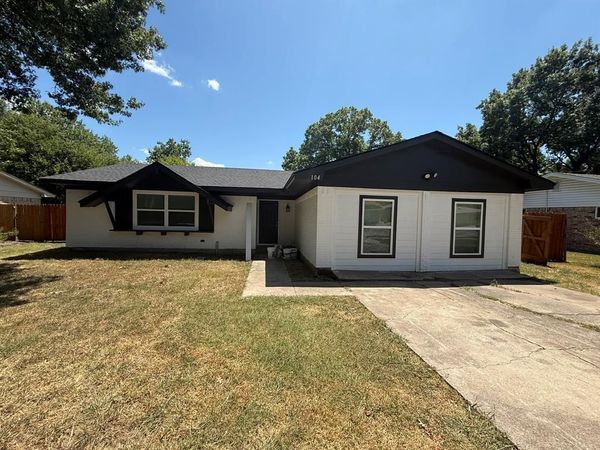 104 Indian Court, Waxahachie, TX 75165