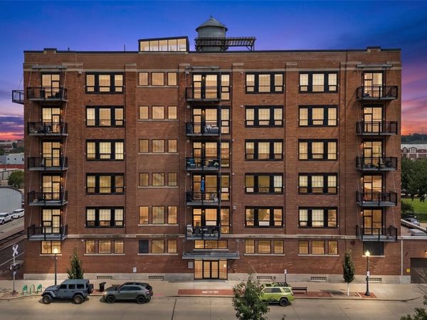 900 2nd Street SE, Unit 502, Cedar Rapids, IA 52401