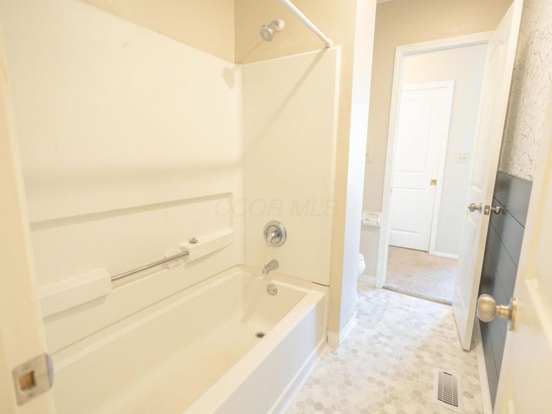 1782 Rock Creek Drive, Grove City, OH 43123 Photo 30