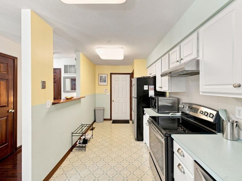 578 Chadwood Drive , Gahanna, OH 43230 Photo 5
