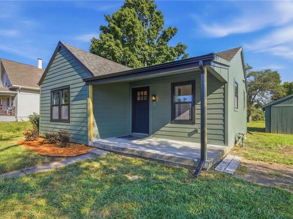 168 W North Street, Peculiar, MO 64078