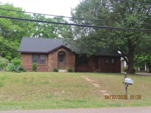 43 Bemis Ln , Jackson, TN 38301