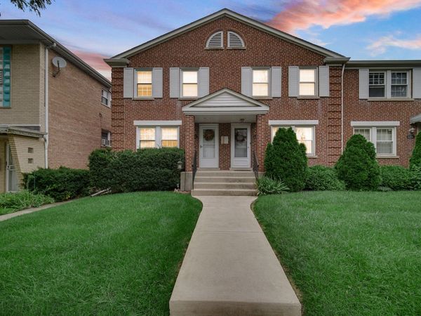 6258 W Peterson Avenue , Chicago, IL 60646