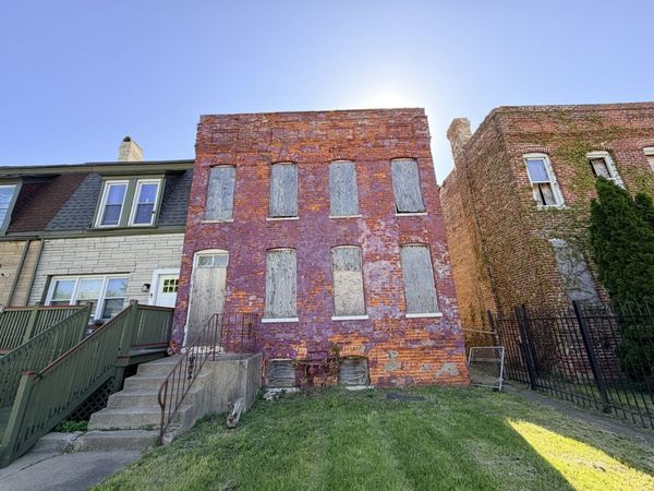 10643 S Champlain Avenue , Chicago, IL 60628