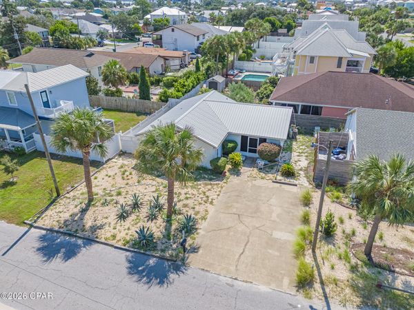 4007 Luff Street , Panama City Beach, FL 32408