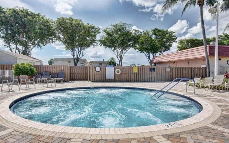 58 Normandy B, Delray Beach, FL 33484 Photo