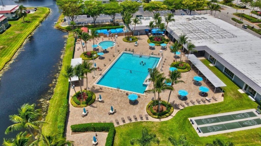 58 Normandy B, Delray Beach, FL 33484 Photo