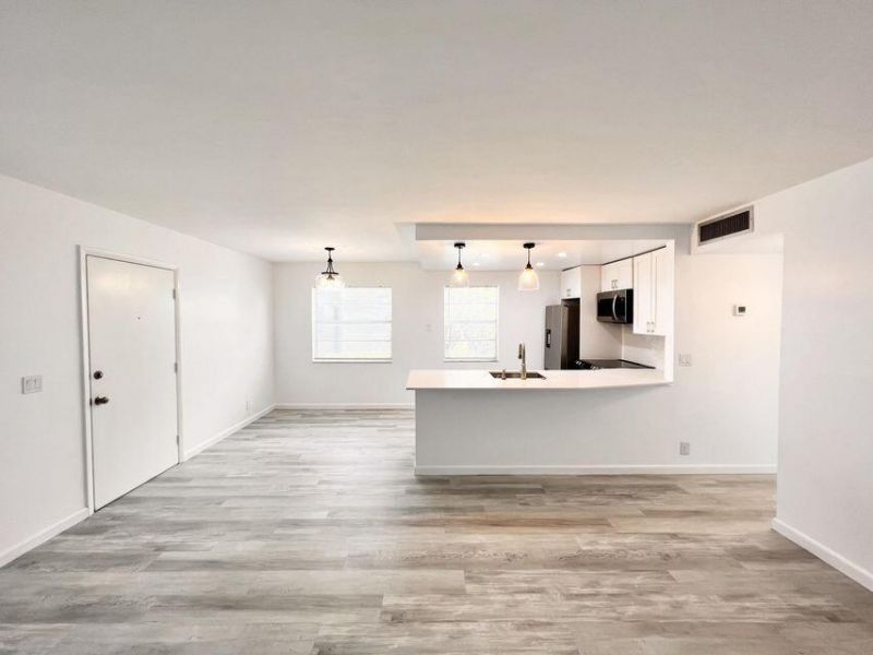 58 Normandy B, Delray Beach, FL 33484 Photo