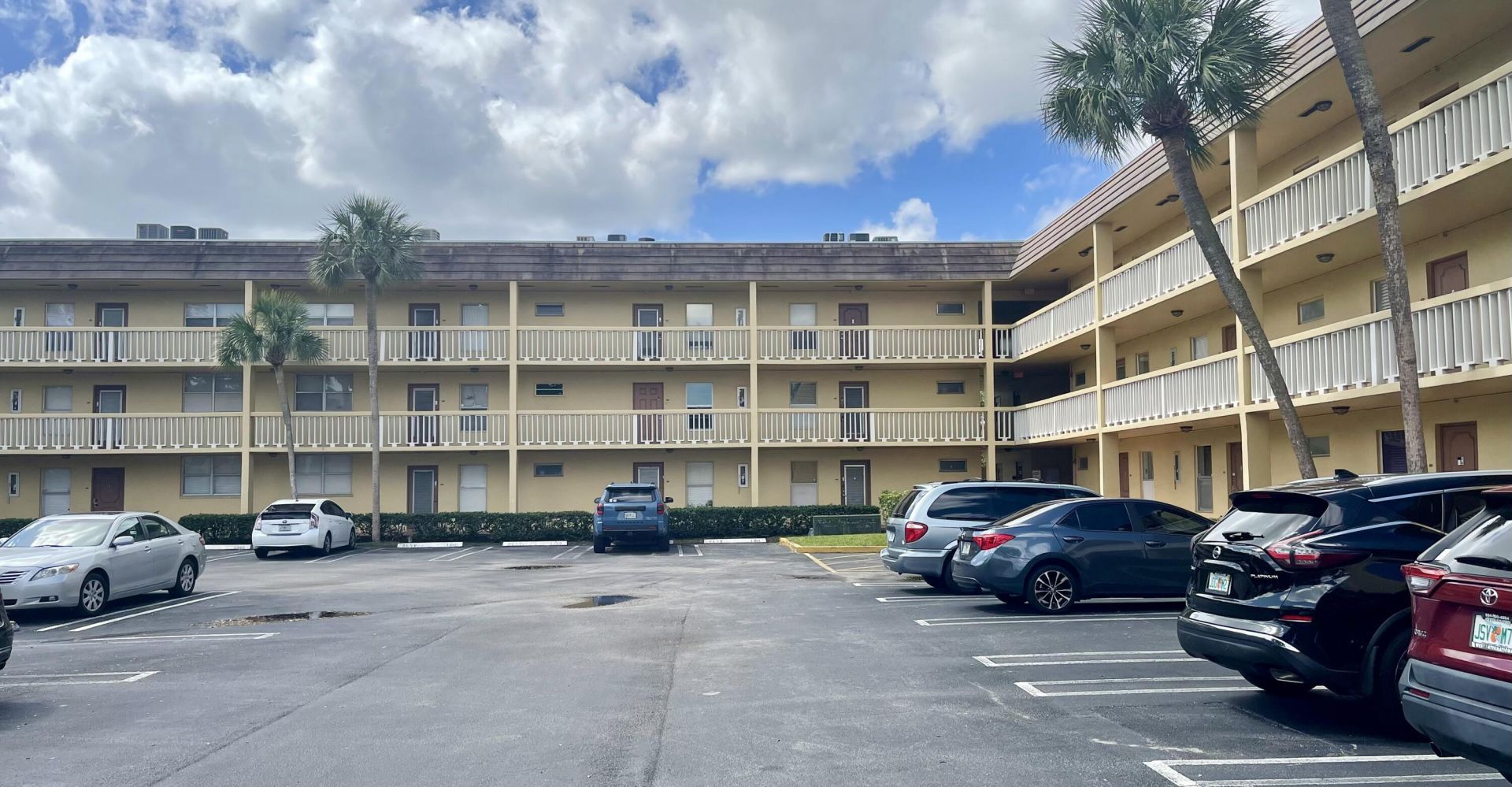 5860 NW 64th Avenue, Unit 206, Tamarac, FL 33319 Photo