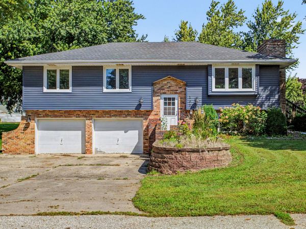 202 North Street, Zearing, IA 50278