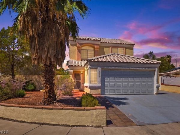 8208 Hydra Lane , Las Vegas, NV 89128
