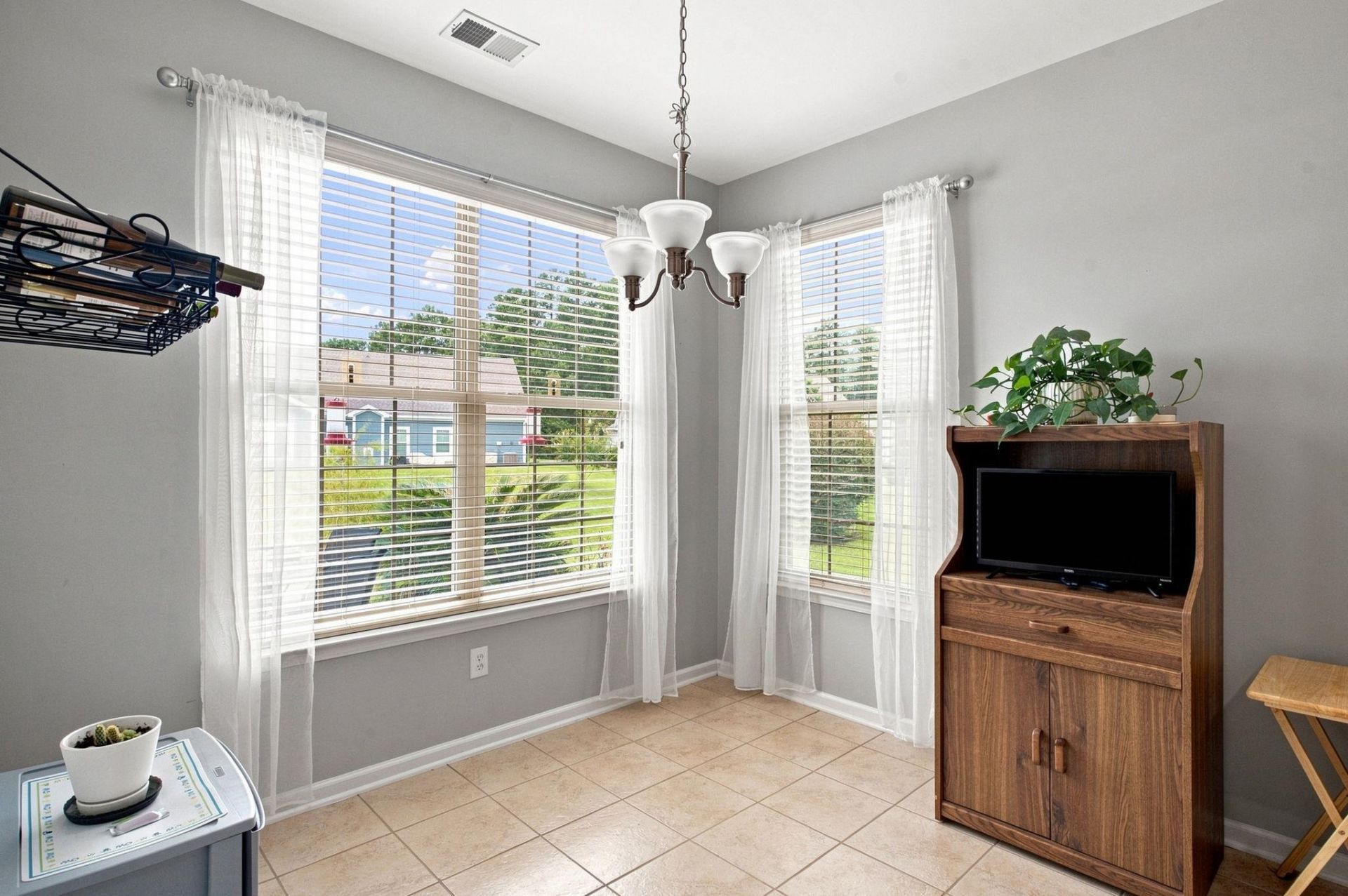 437 Coral Harbor Dr. Photo 32