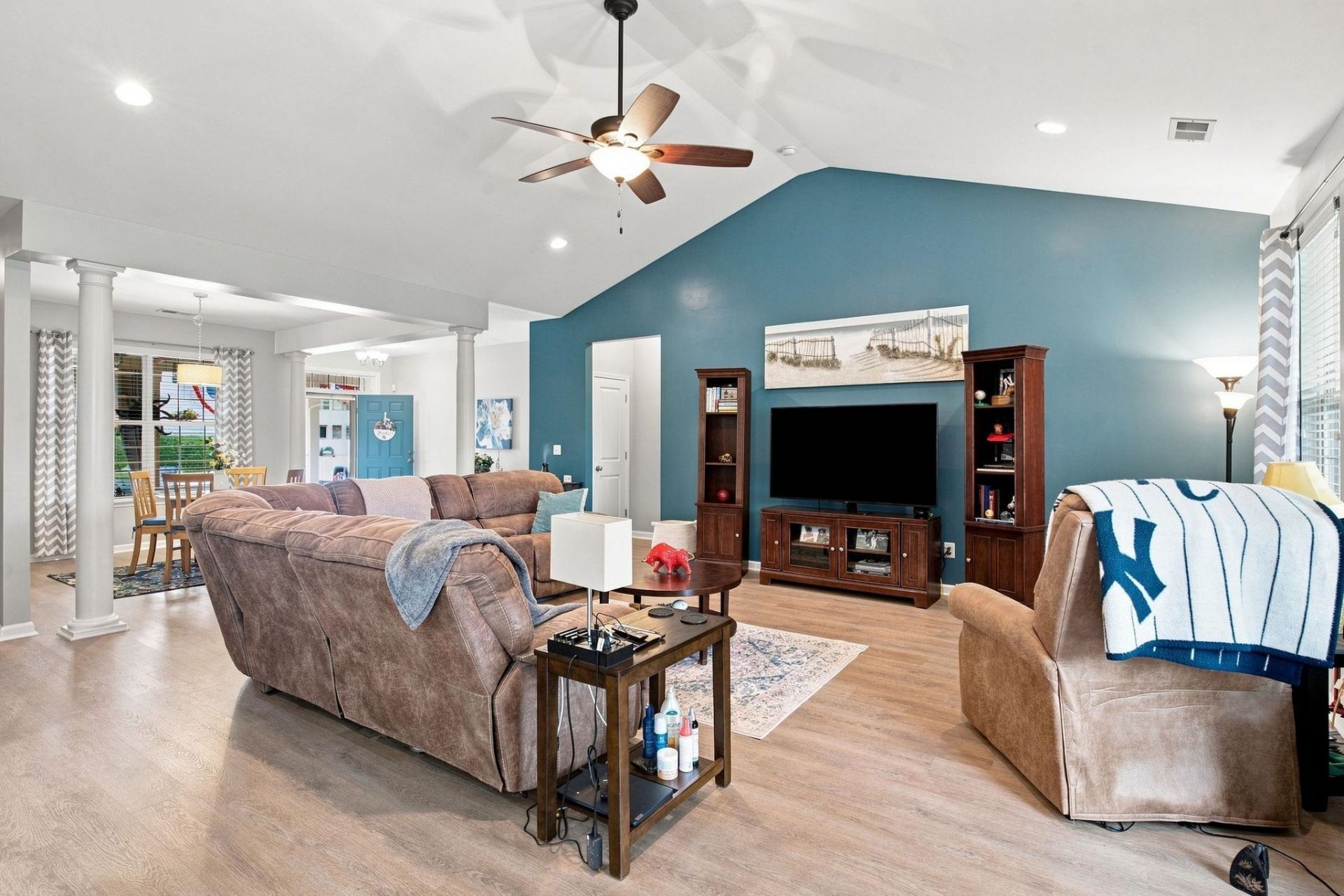 437 Coral Harbor Dr. Photo 33