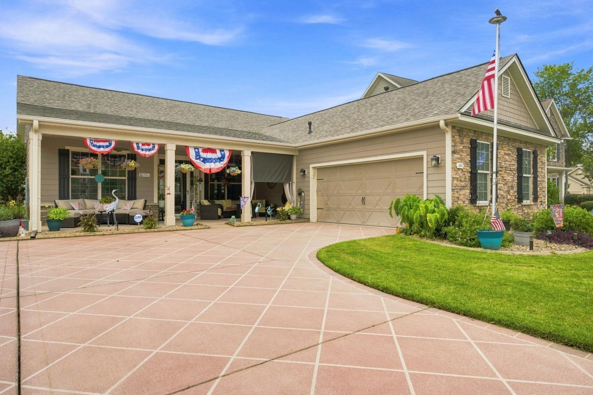 437 Coral Harbor Dr. Photo 42