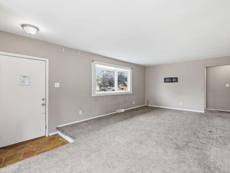 1497 Selkirk Road , Columbus, OH 43227 Photo 14