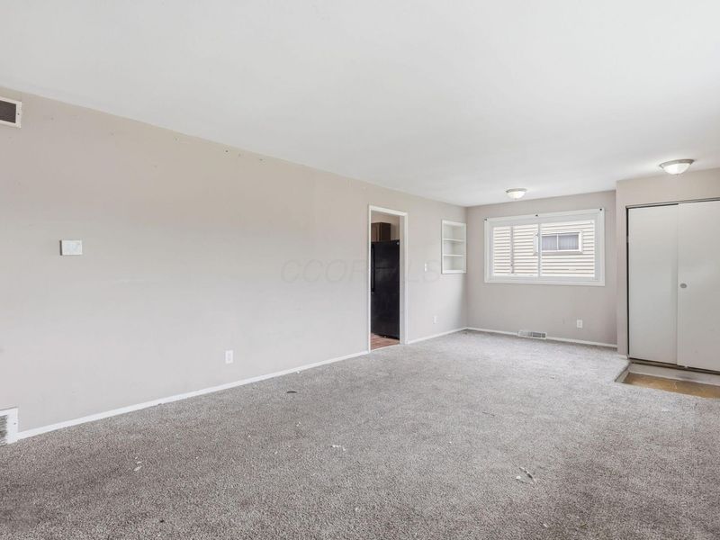 1497 Selkirk Road , Columbus, OH 43227 Photo 6