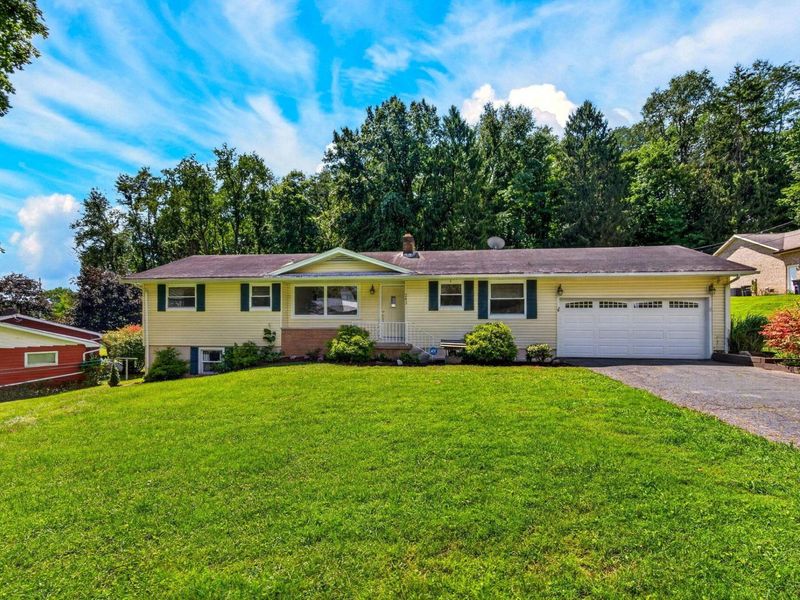 243 Lynwood Lane, Lancaster, OH 43130 Photo 2