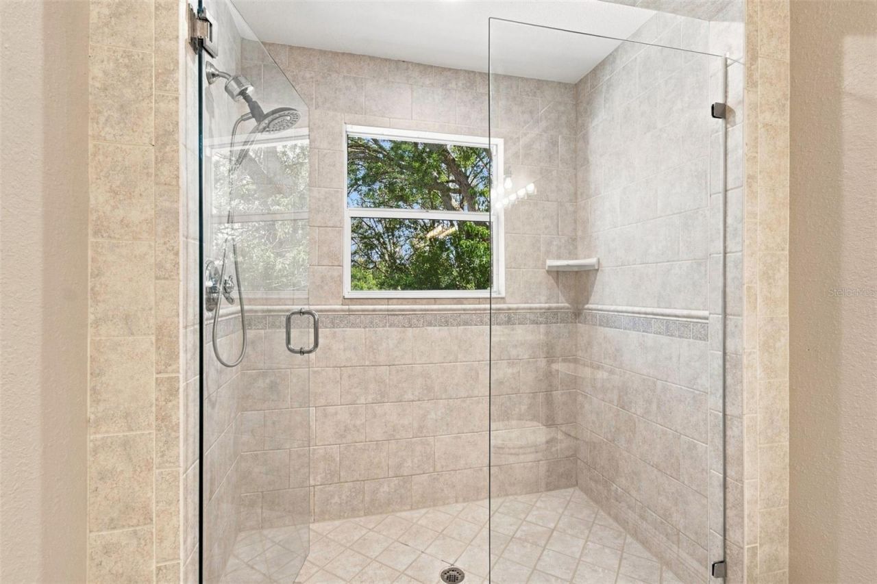 1109 S Pine Lake Drive, Tampa, FL 33612 Photo